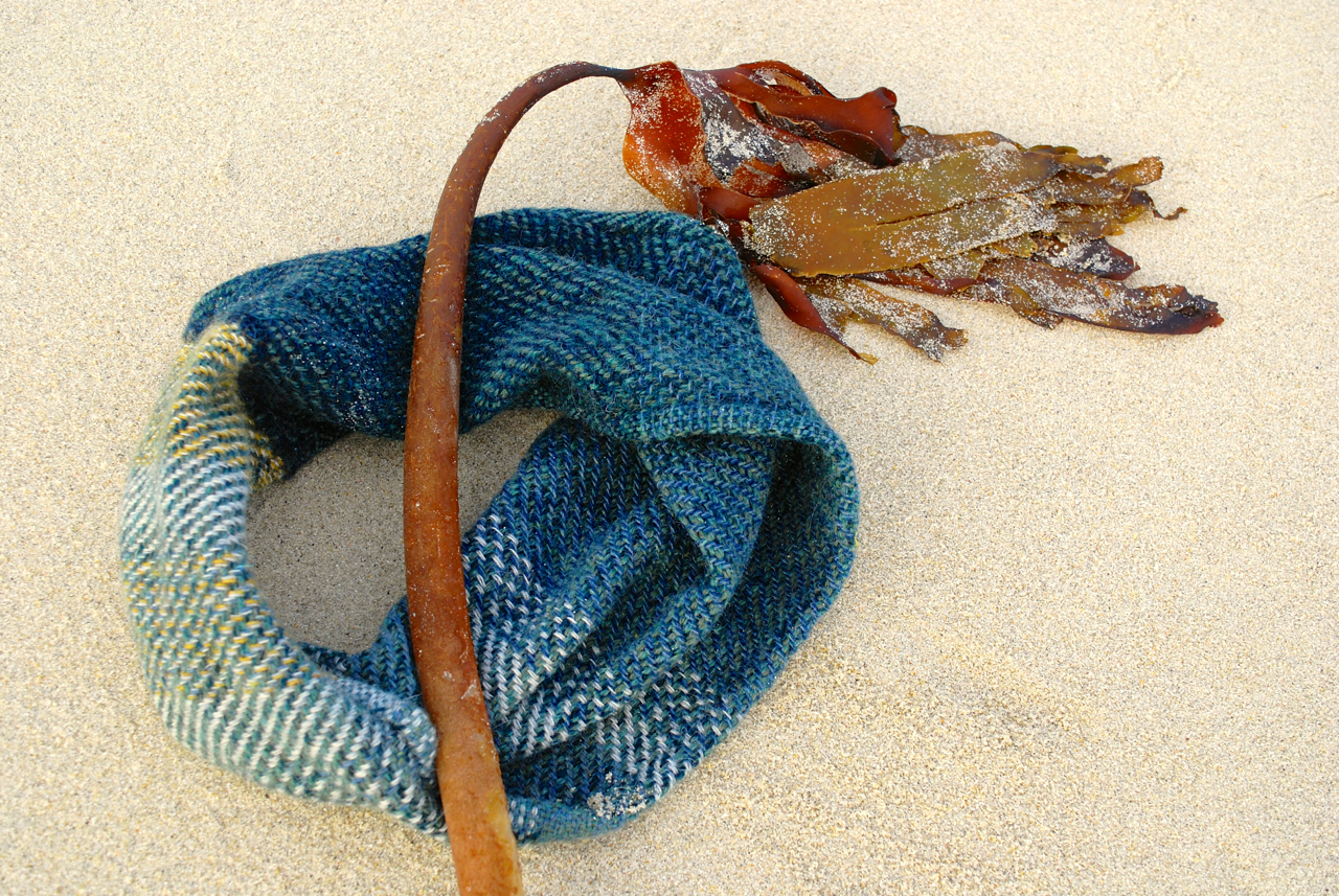 Vertical seascape cowl